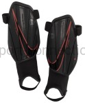 Ochraniacze piłkarskie - Nike Charge JR - SP2165 060