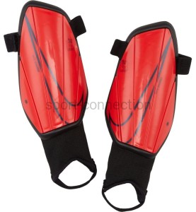 ochraniacze dla dzieci nike piłkarskie sp2165 644