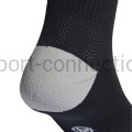 Getry adidas Milano z panelami wentylującymi