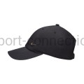 Czapka z daszkiem dla dzieci Nike Dri-Fit Club FB5064 011